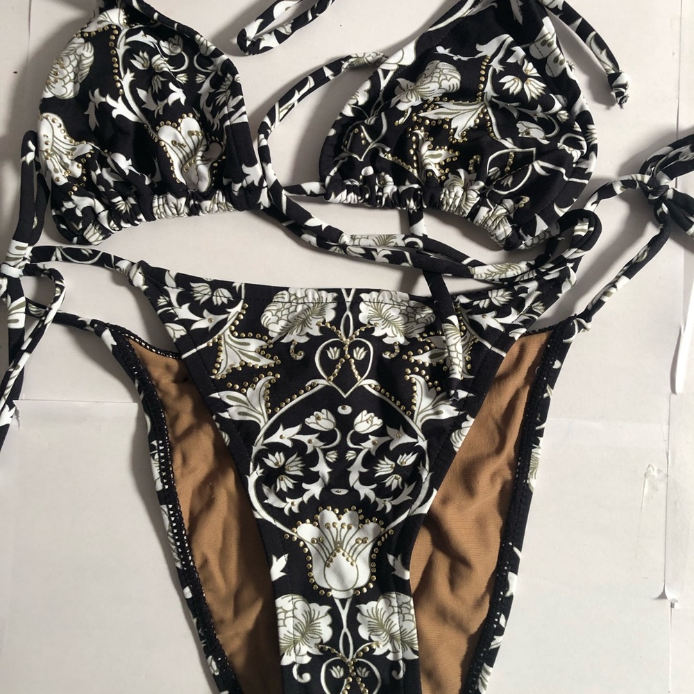 Cia Maritima beachwear L Floral Black and White Bikini Set